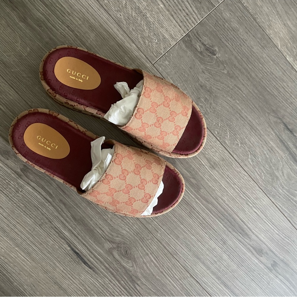 SOLD Women's Original GG slide sandal Size : 38 - Picture 4 of 6